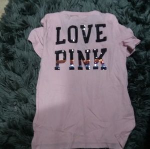New pink v neck tee
